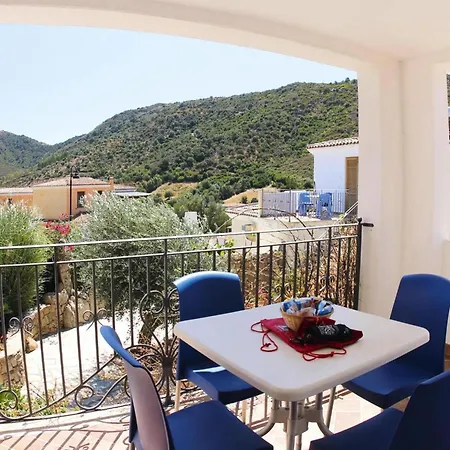 Apartment In Tanaunella With Pool