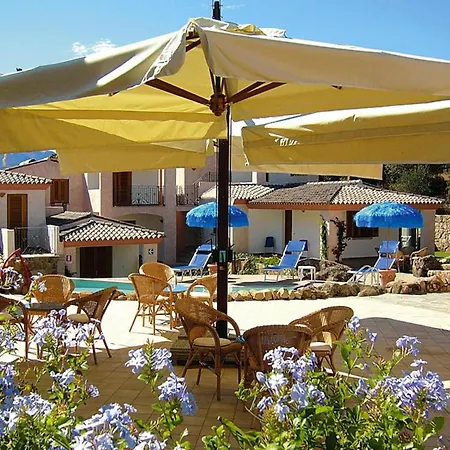 In Tanaunella With Pool Apartment *