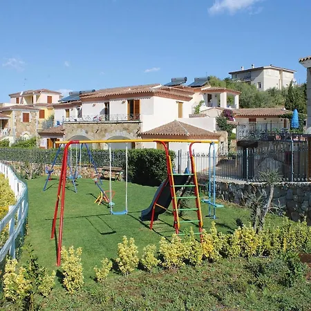 Apartment In Tanaunella With Pool